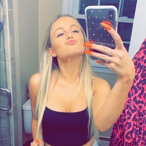 Meet your Posher, Ariana